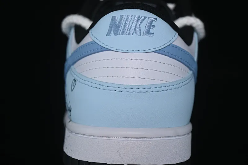 All categories Nk SB Dunk Series Nk SB Dunk Low High-end customized low-top sneakers Nike SB Dunk Low Blue Ocean Strappy low-top casual sneakers DD1503-101